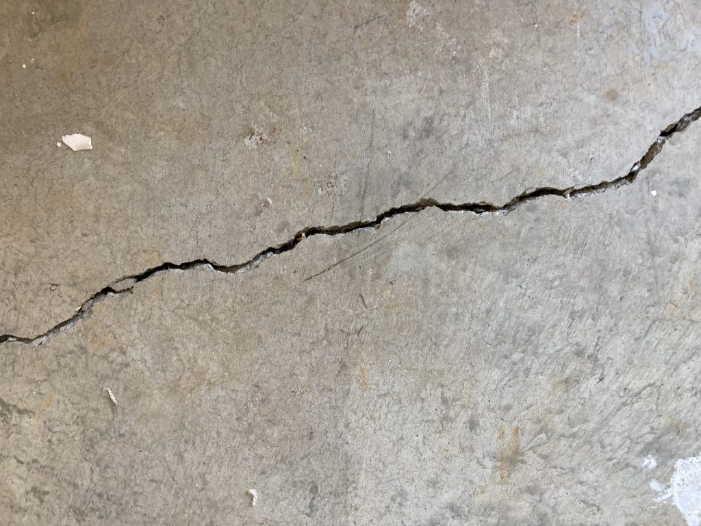 floor crack in basement